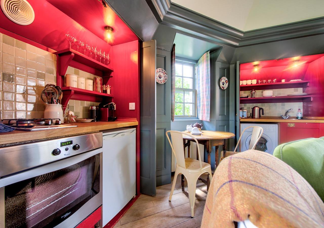 אדינבורו Rock House - Photographer'S Studio - Historic Gem In The Heart Of The City מראה חיצוני תמונה