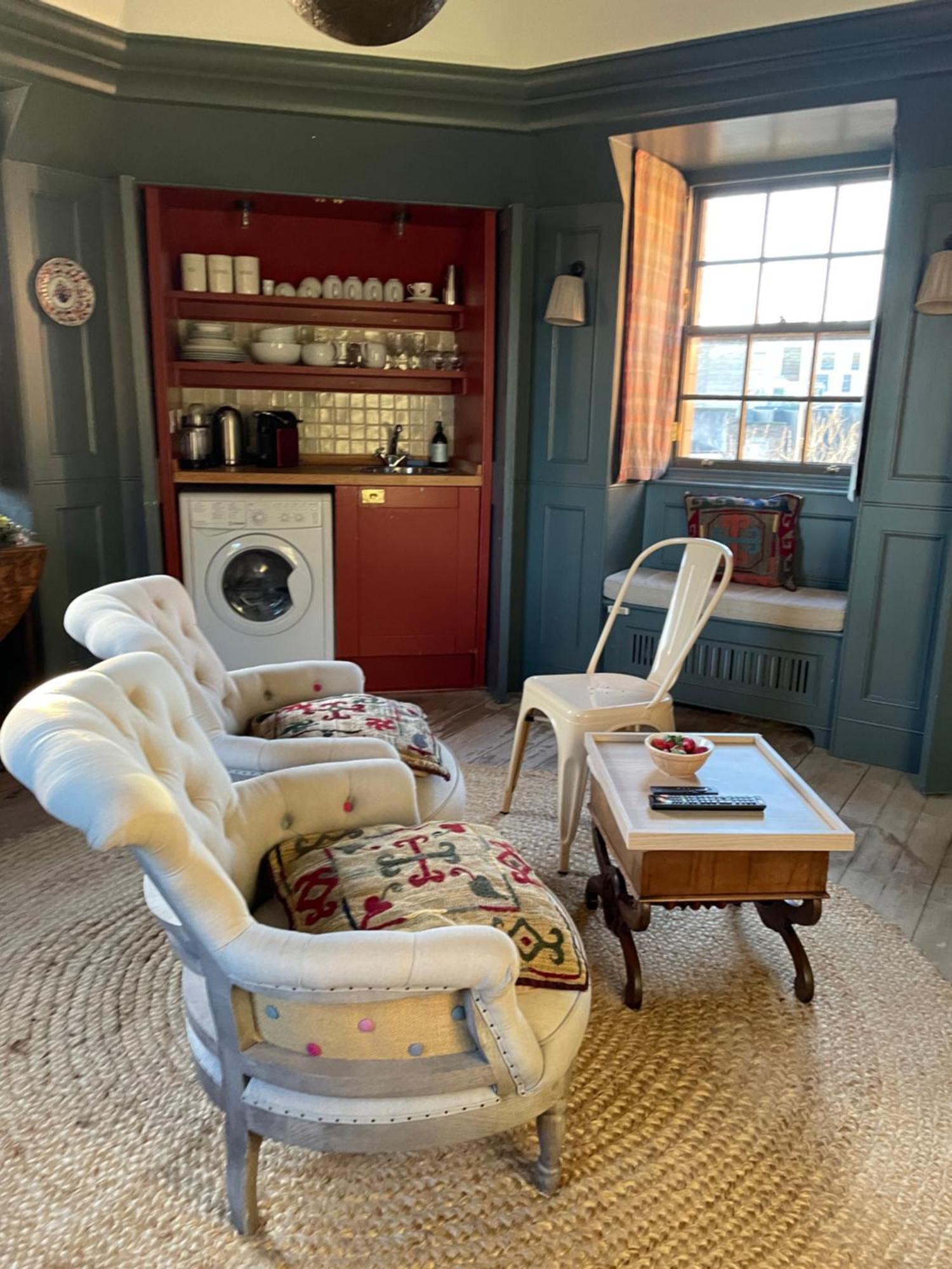 אדינבורו Rock House - Photographer'S Studio - Historic Gem In The Heart Of The City מראה חיצוני תמונה